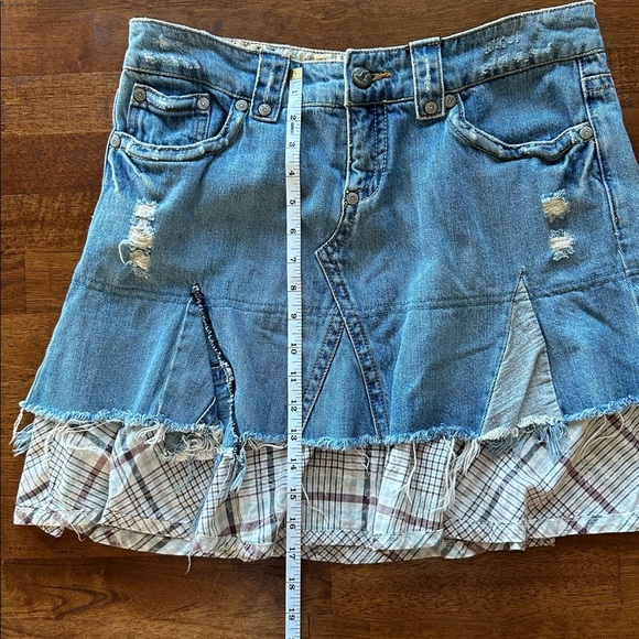 Free people Y2K vintage inspired boho distress low rise denim miniskirt size 30​ - Picture 3 of 9